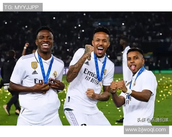 皇马官宣签下切尔西射手，刷新转会费纪录，球迷狂喜不已